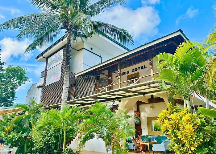 Suites By Eco Hotels
